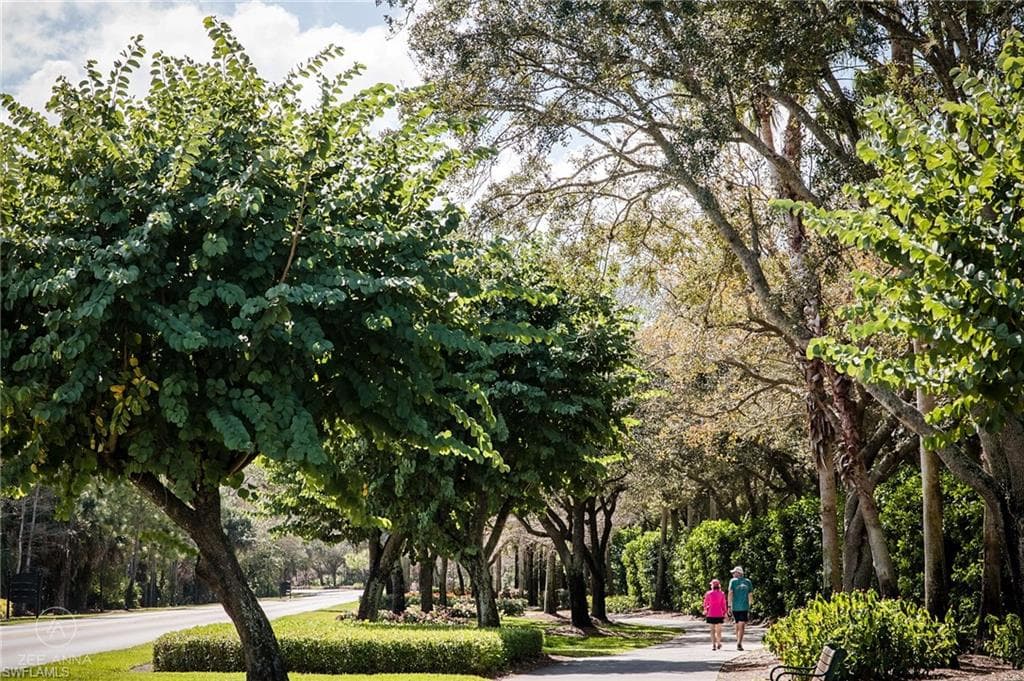 2720 Cypress Trace CIR # 2928, NAPLES FL 34119-38