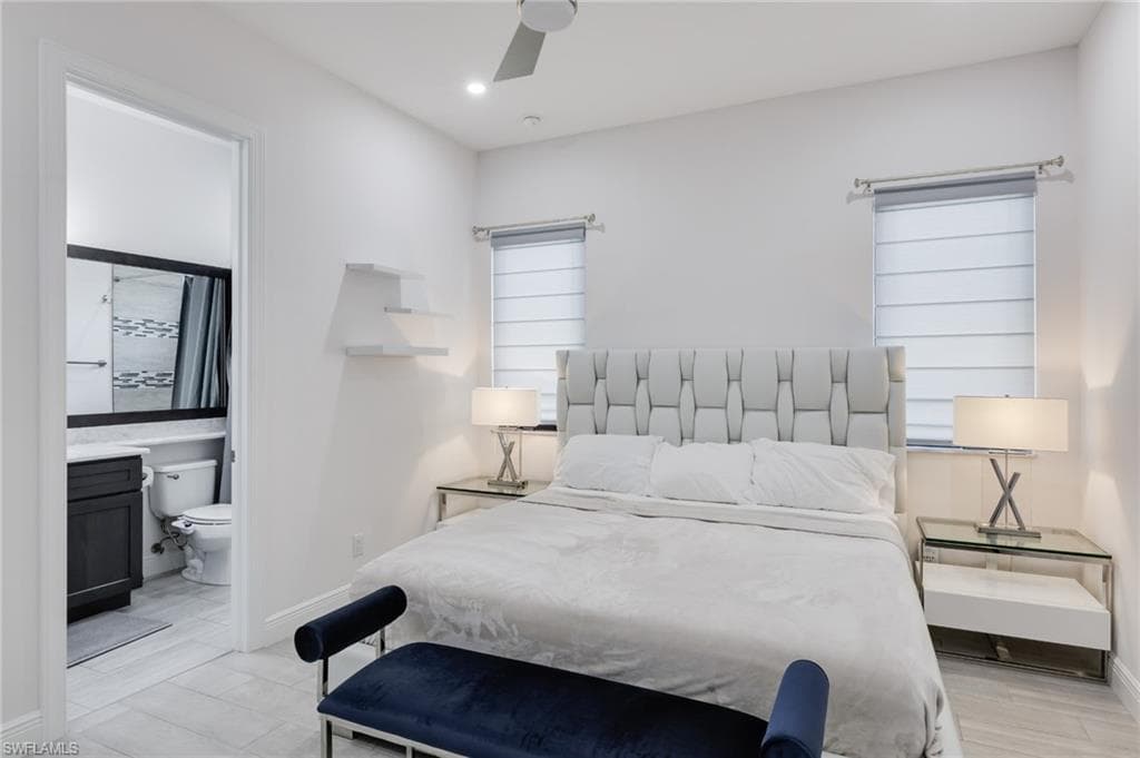 6423 Livingston Woods LN, NAPLES FL 34109-9