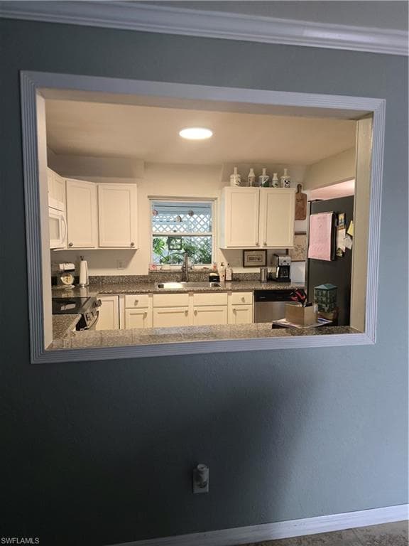 211 Richmond AVE S, LEHIGH ACRES FL 33936-31