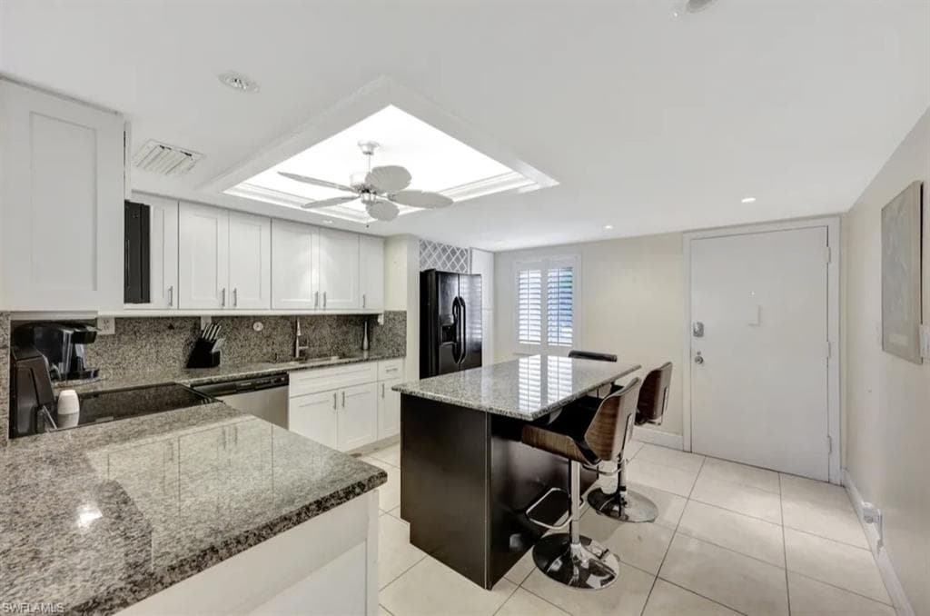 2264 Winkler AVE # 204, FORT MYERS FL 33901-3