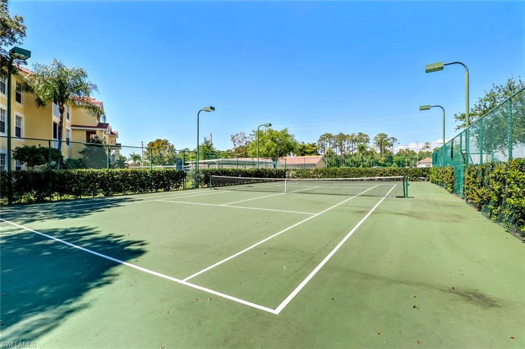 4680 Saint Croix LN # 537, NAPLES FL 34109-31