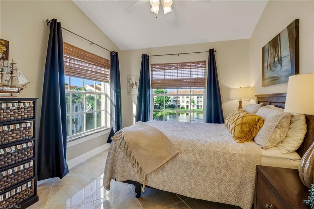 4680 Saint Croix LN # 537, NAPLES FL 34109-19