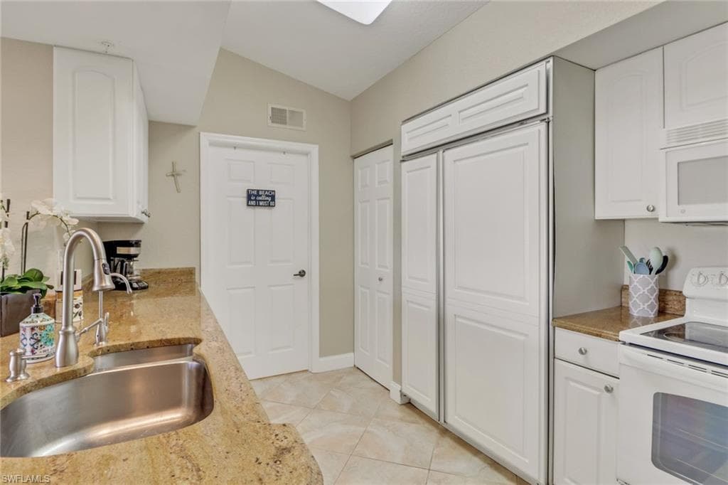 4680 Saint Croix LN # 537, NAPLES FL 34109-10