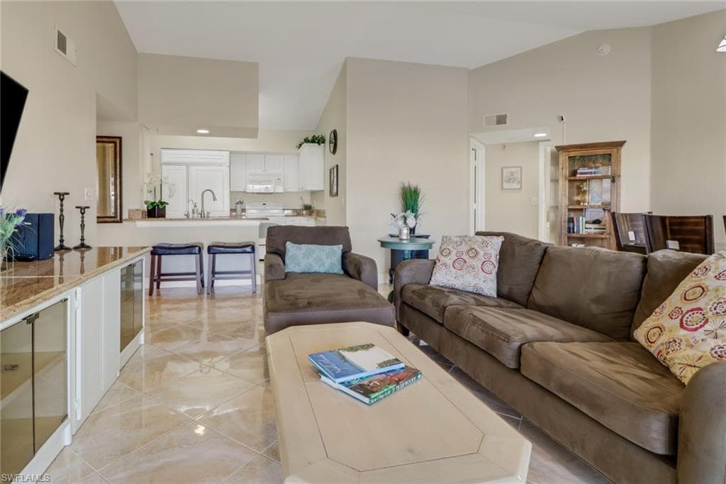 4680 Saint Croix LN # 537, NAPLES FL 34109-3