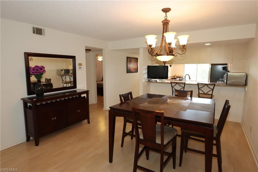 118 Palm DR # 8, NAPLES FL 34112-1