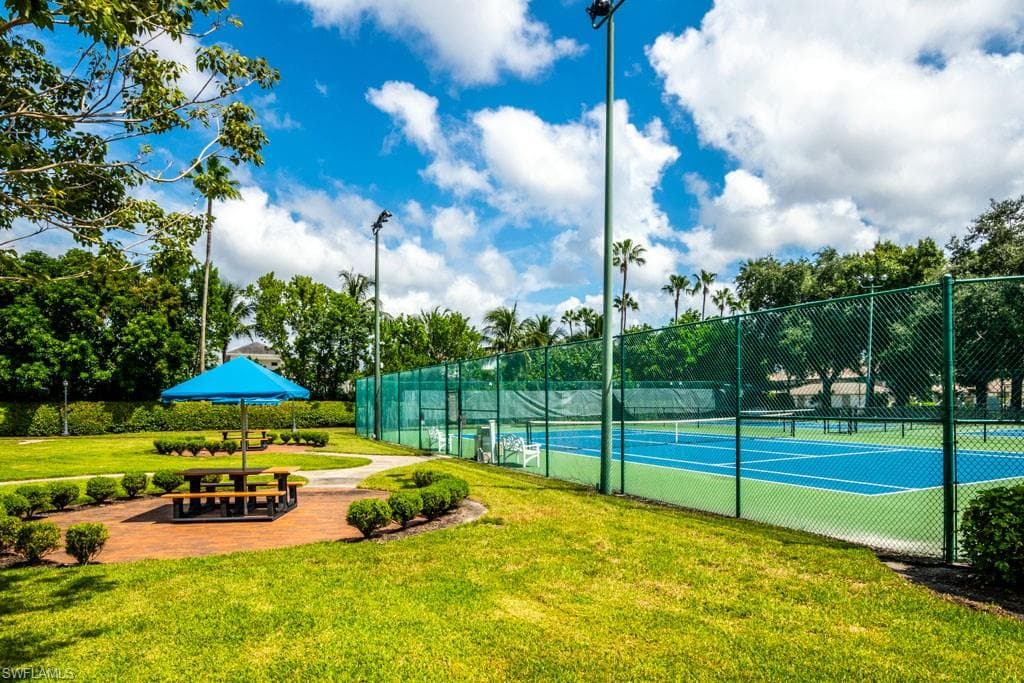 6600 Ilex CIR, NAPLES FL 34109-37