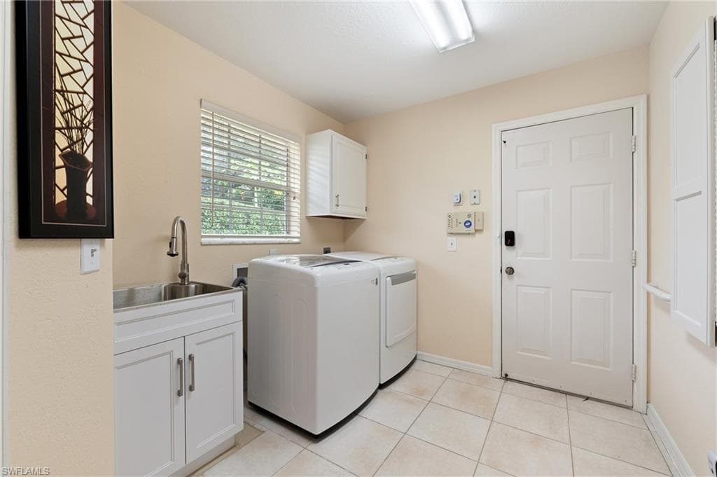 6600 Ilex CIR, NAPLES FL 34109-28