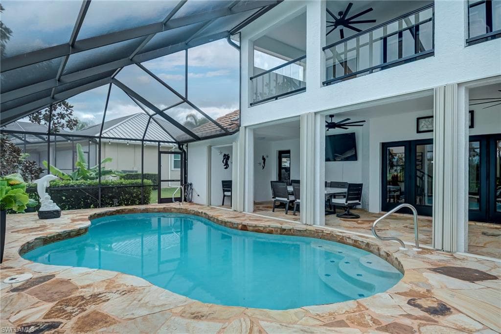 11908 King James CT, CAPE CORAL FL 33991-26