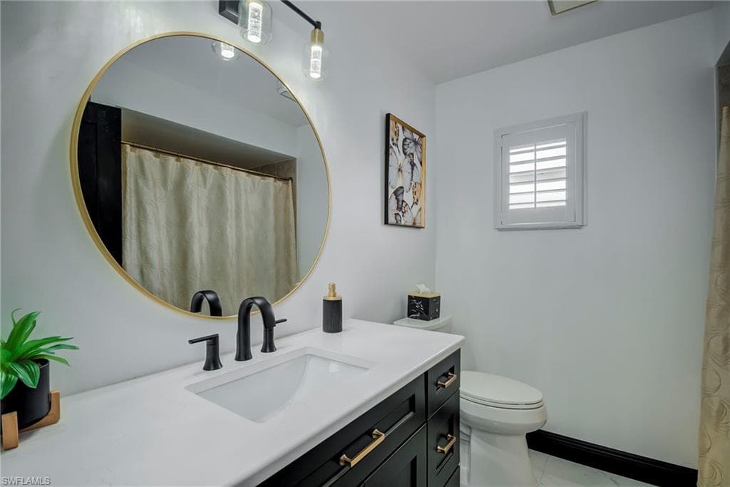 11908 King James CT, CAPE CORAL FL 33991-16