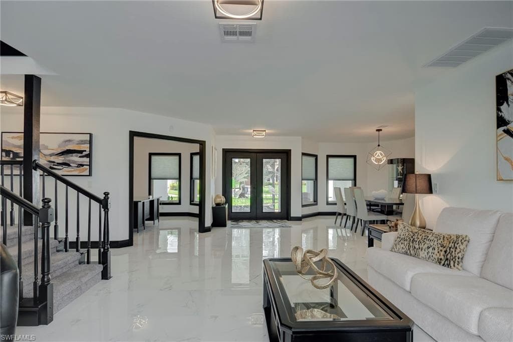 11908 King James CT, CAPE CORAL FL 33991-13