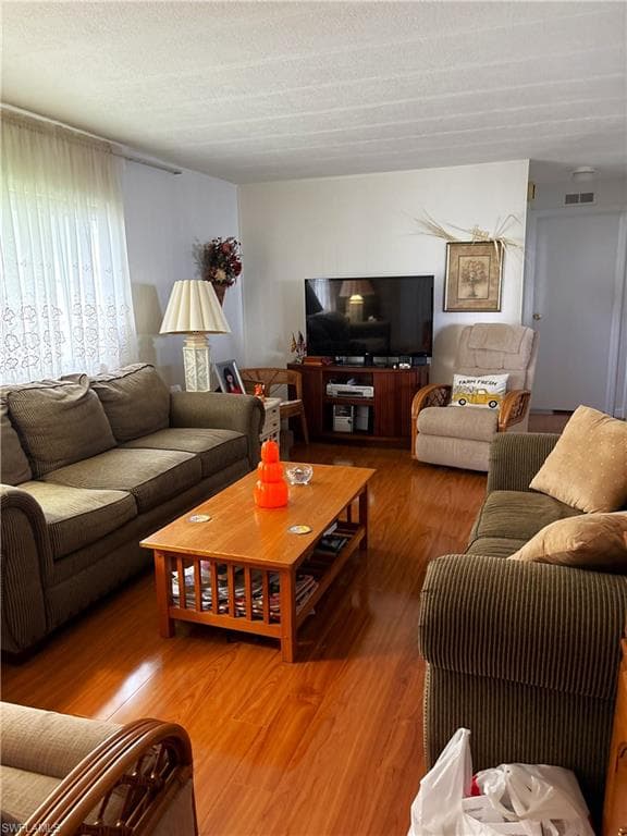 739 Leisure LN, NORTH FORT MYERS FL 33917-4