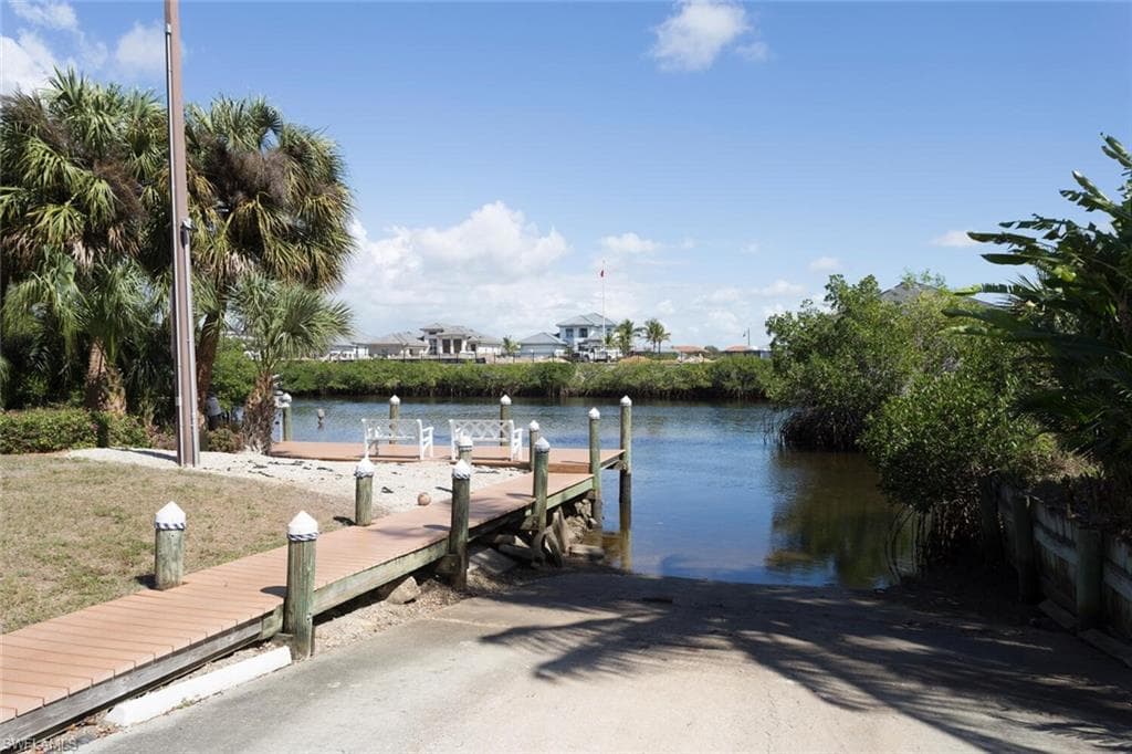 6062 Waterway Bay DR, FORT MYERS FL 33908-28