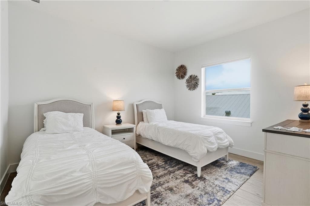 115 Cambria LN, NAPLES FL 34112-19