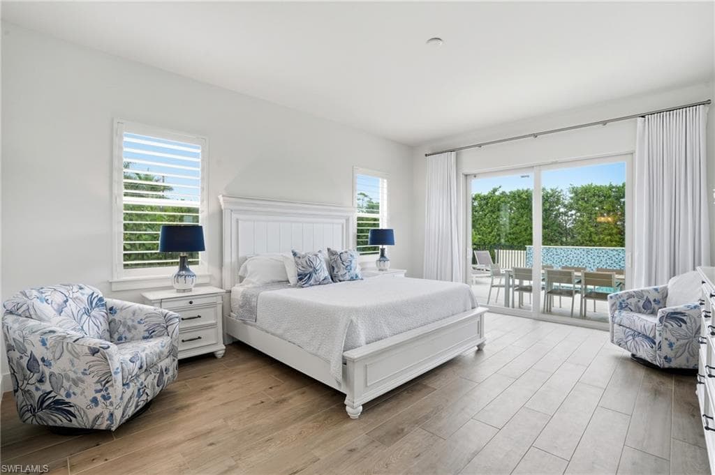 115 Cambria LN, NAPLES FL 34112-10