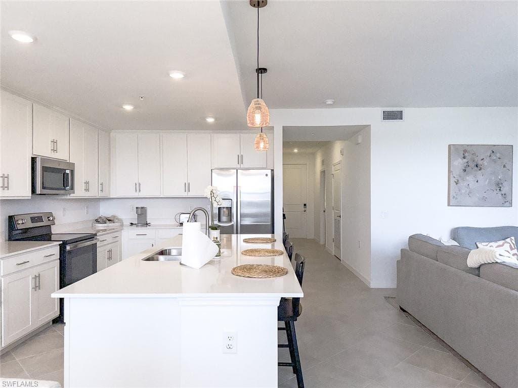 5629 Double Eagle CIR # 4223, AVE MARIA FL 34142-10