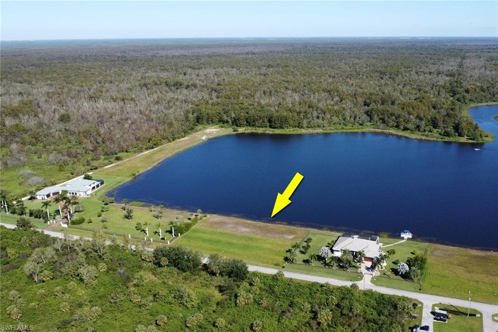 625 Shady Hollow BLVD W, NAPLES FL 34120-22