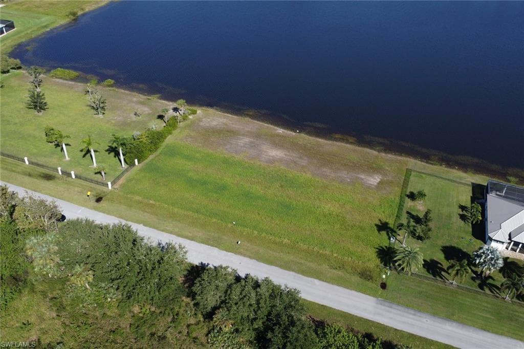 625 Shady Hollow BLVD W, NAPLES FL 34120-5