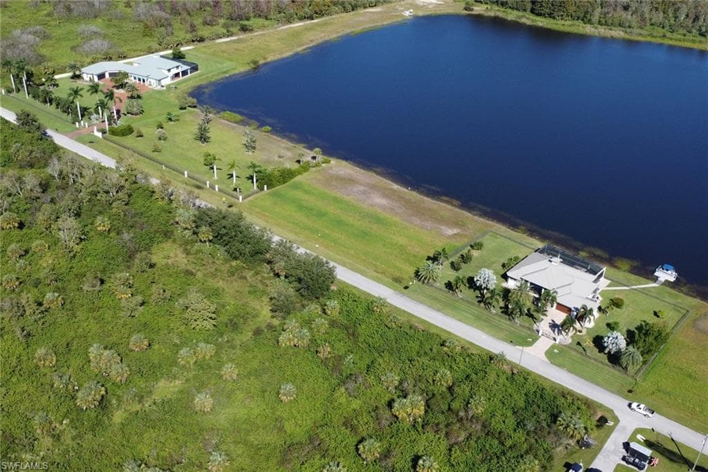 625 Shady Hollow BLVD W, NAPLES FL 34120-23