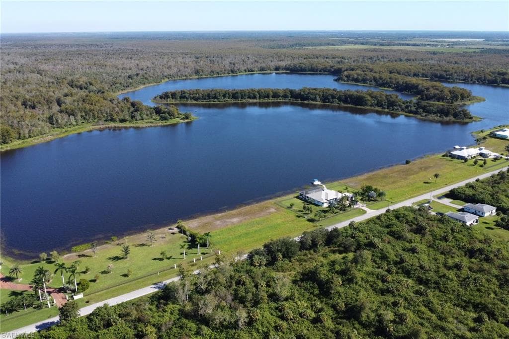 625 Shady Hollow BLVD W, NAPLES FL 34120-17