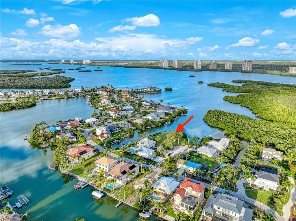 5950 Carol CT, BONITA SPRINGS FL 34134-4