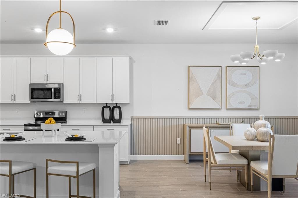 17393 Stonehill Manor DR, NORTH FORT MYERS FL 33917-14