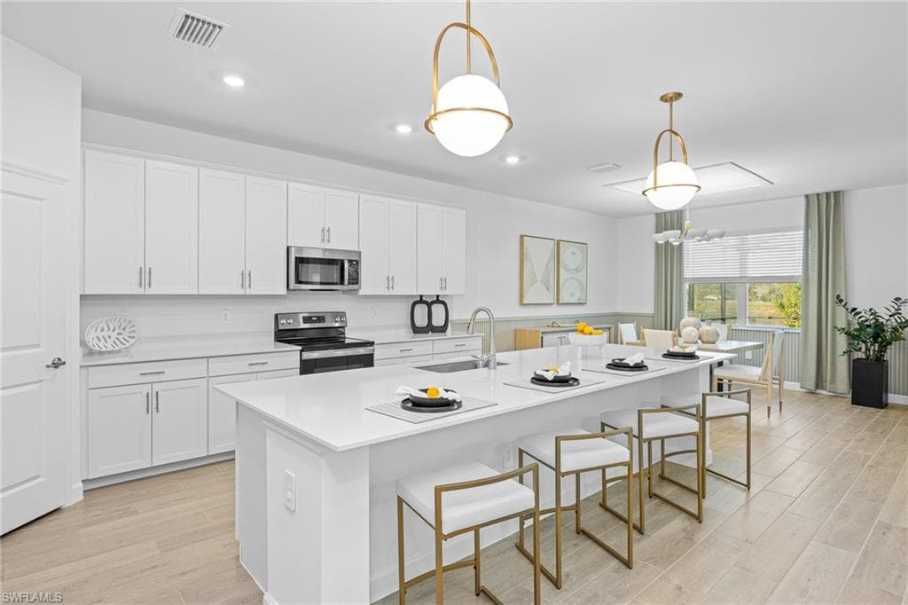 17393 Stonehill Manor DR, NORTH FORT MYERS FL 33917-10