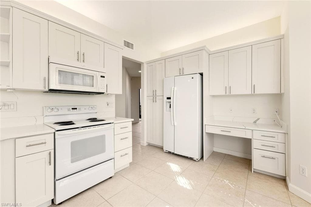 2408 Ravenna BLVD # 101, NAPLES FL 34109-8