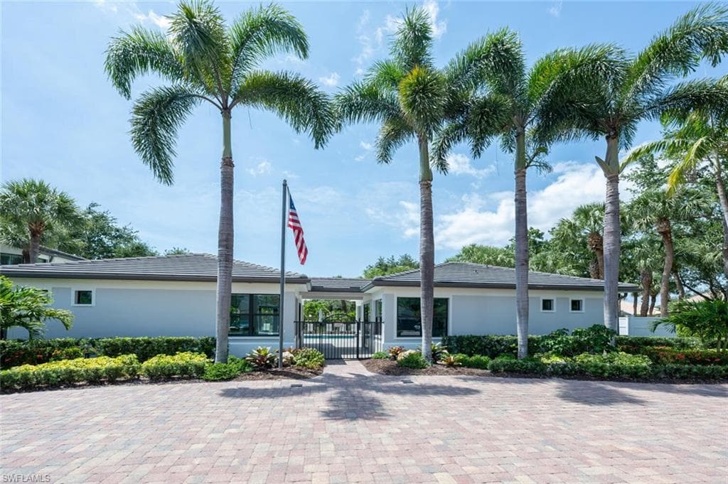 2408 Ravenna BLVD # 101, NAPLES FL 34109-28