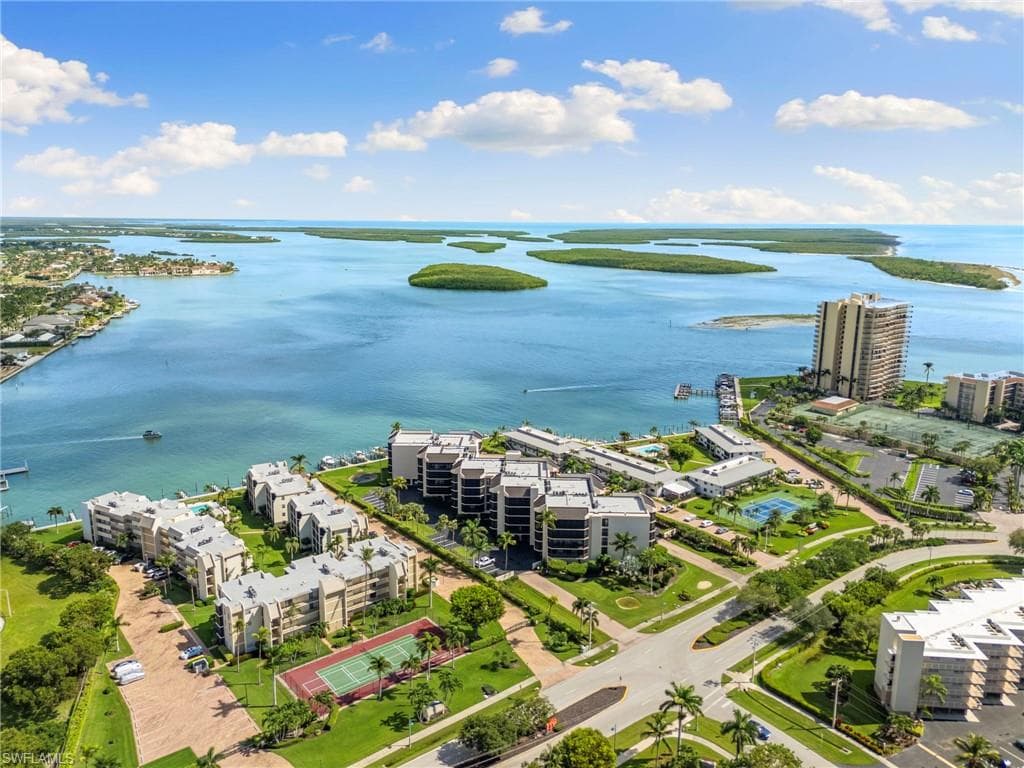 961 Collier CT # 107, MARCO ISLAND FL 34145-41