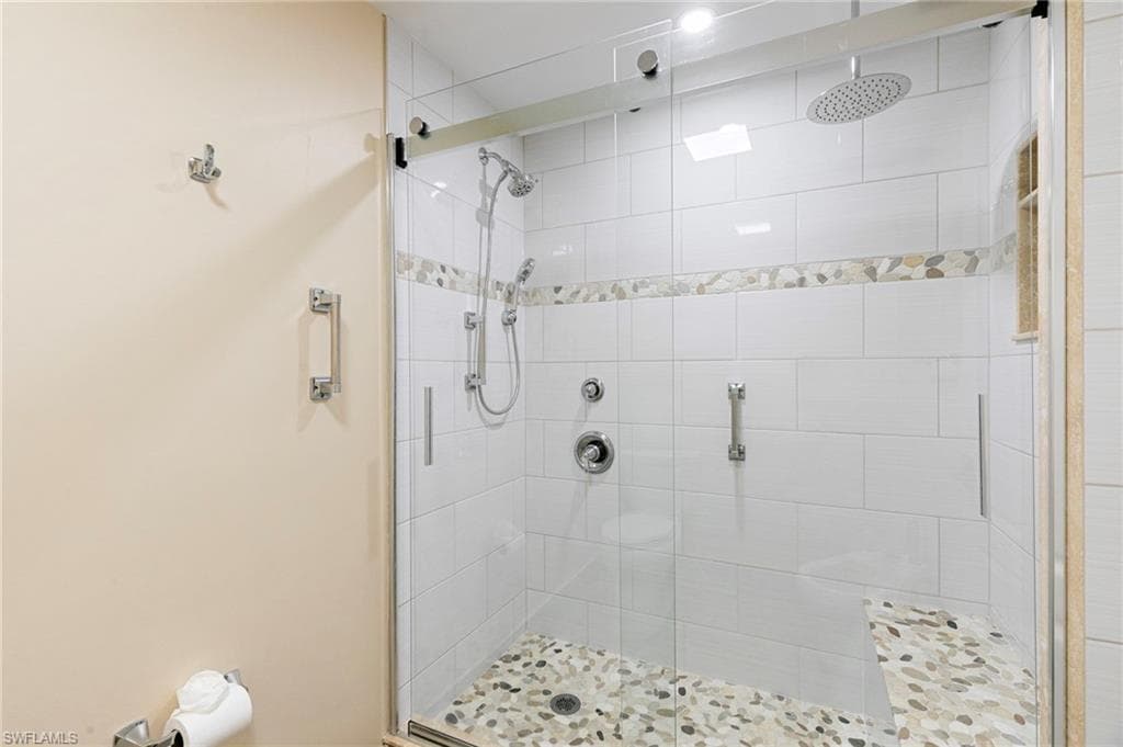 961 Collier CT # 107, MARCO ISLAND FL 34145-18