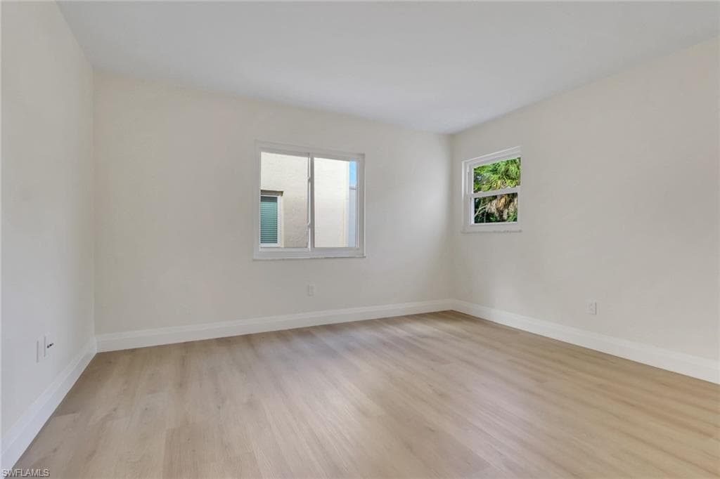 1155 Sandpiper ST # E3, NAPLES FL 34102-22