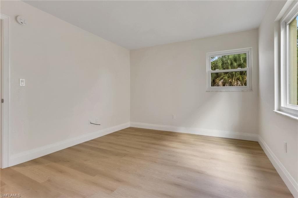 1155 Sandpiper ST # E3, NAPLES FL 34102-26