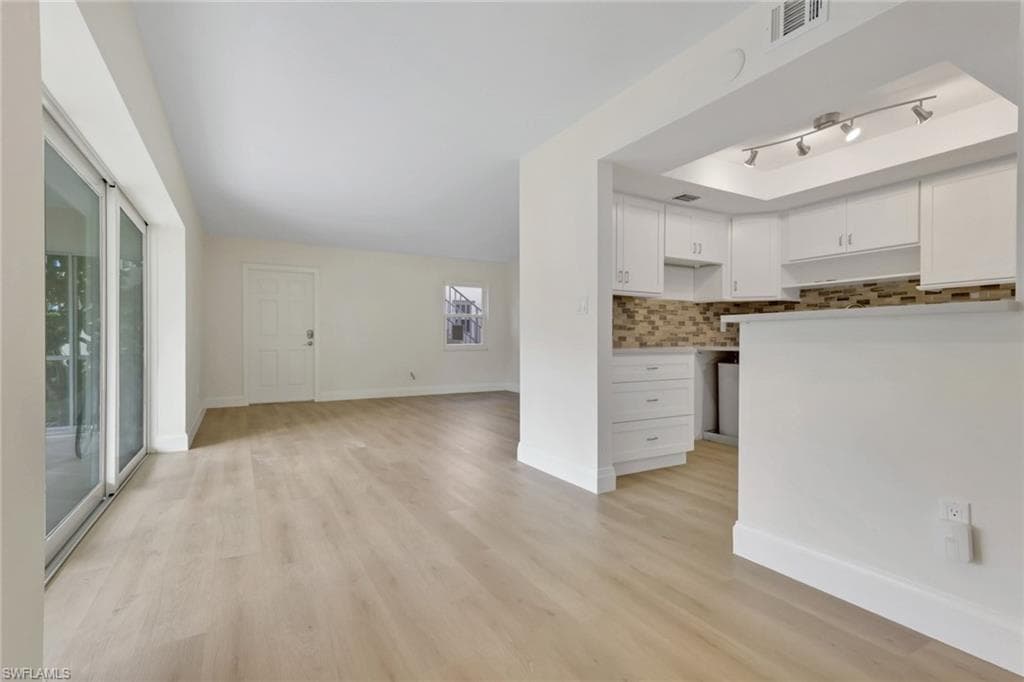 1155 Sandpiper ST # E3, NAPLES FL 34102-16