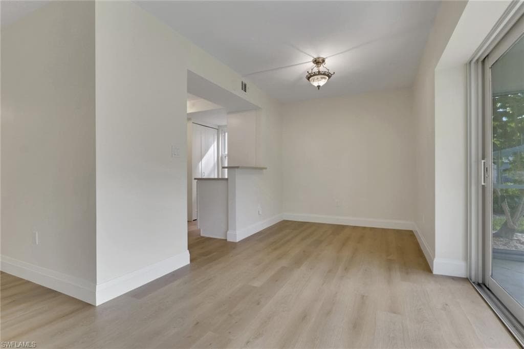 1155 Sandpiper ST # E3, NAPLES FL 34102-15