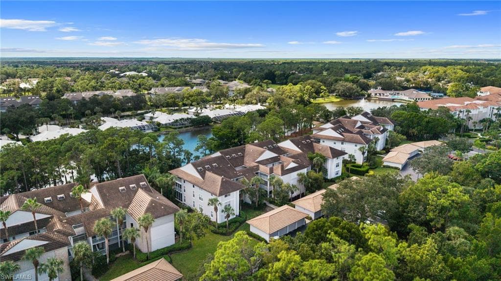 760 Waterford DR # 104, NAPLES FL 34113-25