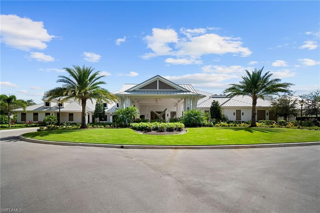 760 Waterford DR # 104, NAPLES FL 34113-27