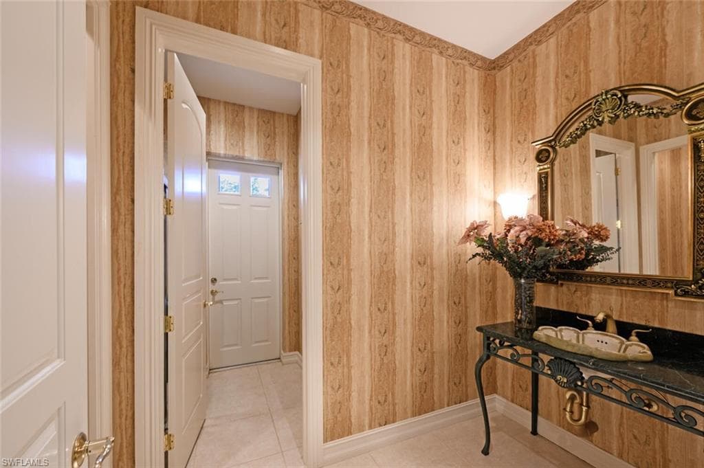 3022 Gainesborough CT, NAPLES FL 34105-23