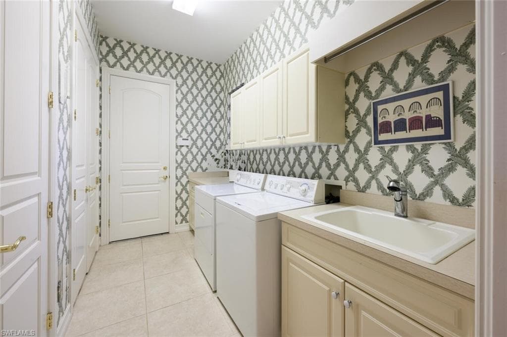 3022 Gainesborough CT, NAPLES FL 34105-29