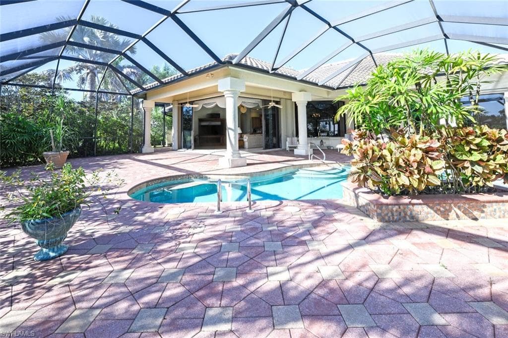 3022 Gainesborough CT, NAPLES FL 34105-32