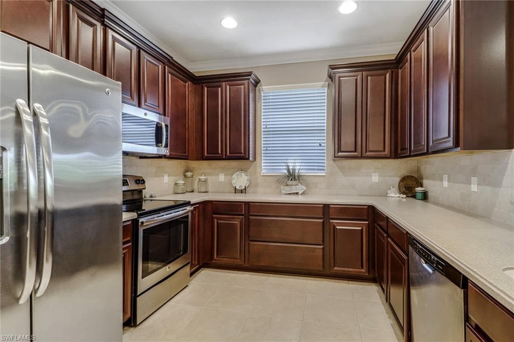 9904 Periwinkle Preserve LN, FORT MYERS FL 33919-8