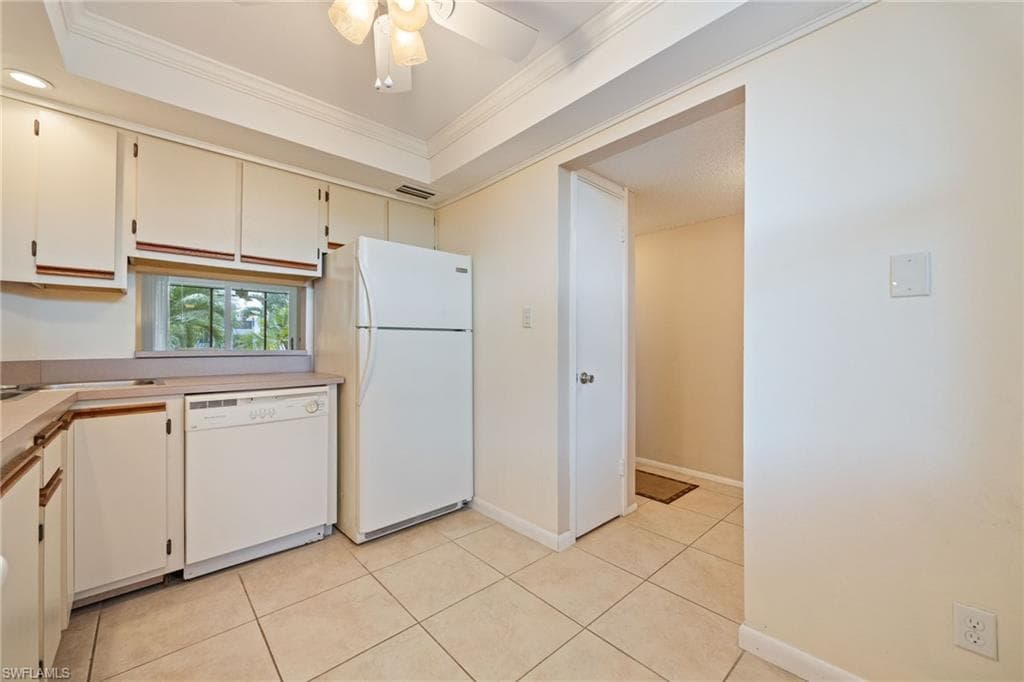 5959 Winkler RD # 218, FORT MYERS FL 33919-12