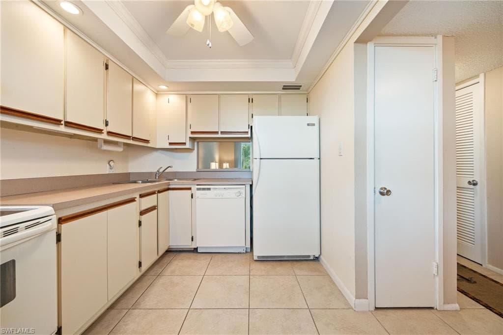 5959 Winkler RD # 218, FORT MYERS FL 33919-11