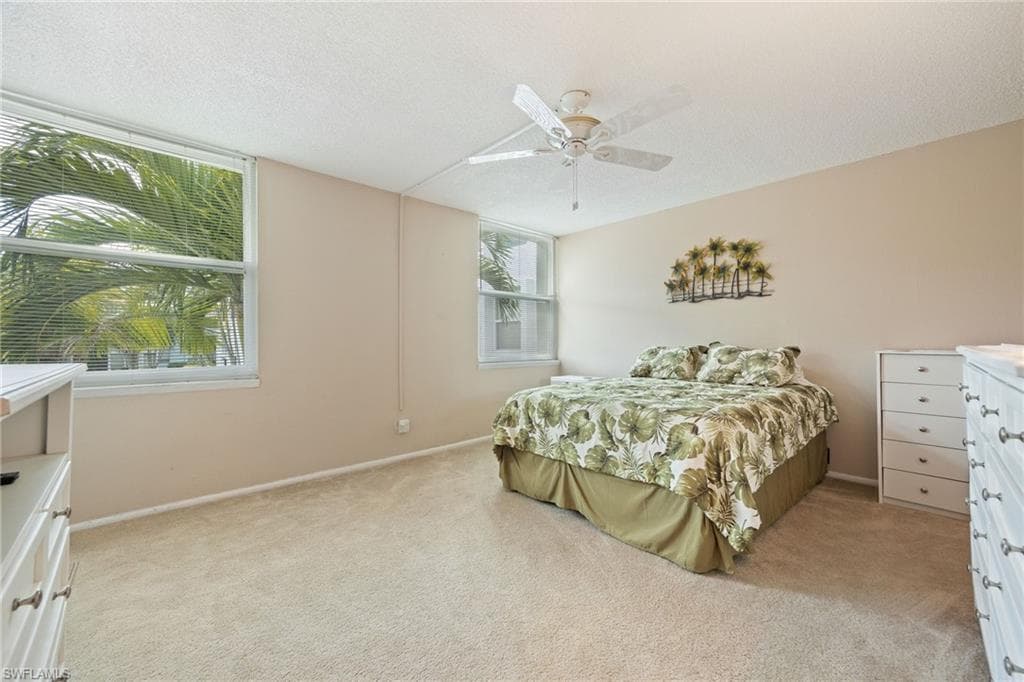 5959 Winkler RD # 218, FORT MYERS FL 33919-21