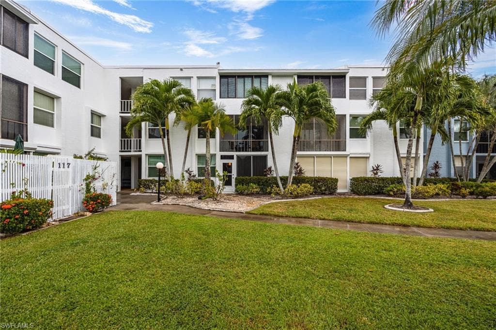 5959 Winkler RD # 218, FORT MYERS FL 33919-28