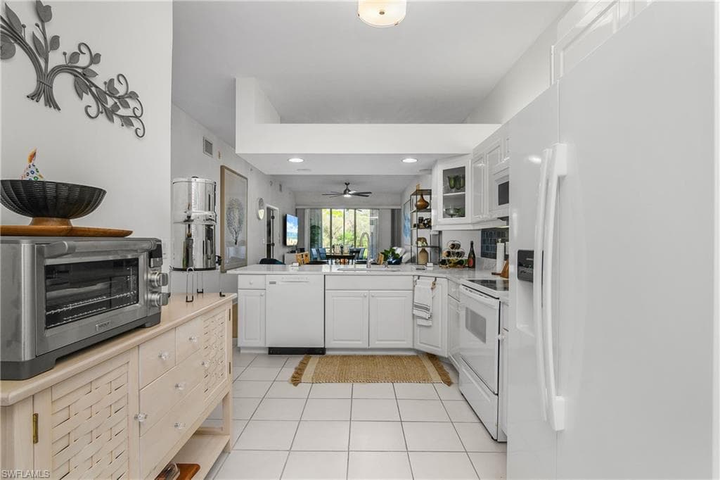 6750 Beach Resort DR # 1907, NAPLES FL 34114-10