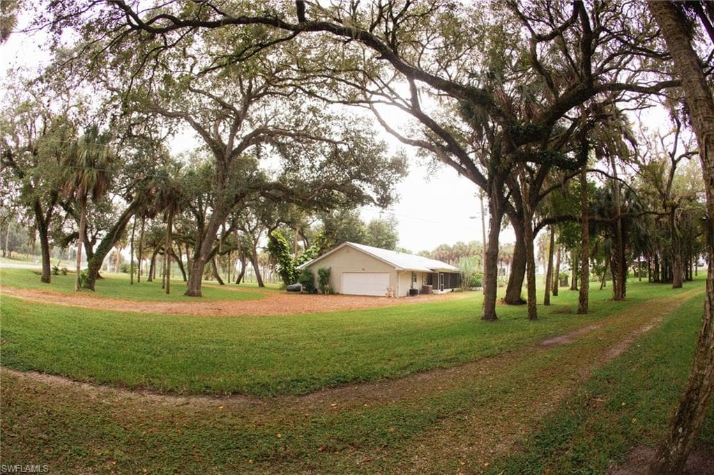 4055 County Rd 78, FORT DENAUD FL 33935-5