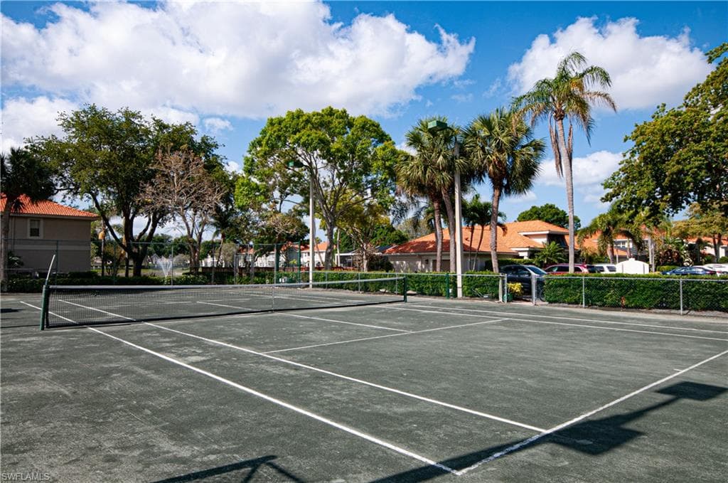 2440 Old Groves RD # C201, NAPLES FL 34109-34
