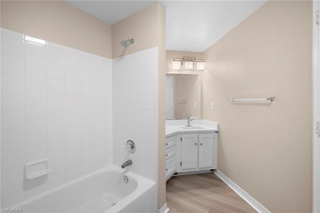 23660 walden center DR # 203, ESTERO FL 34134-25