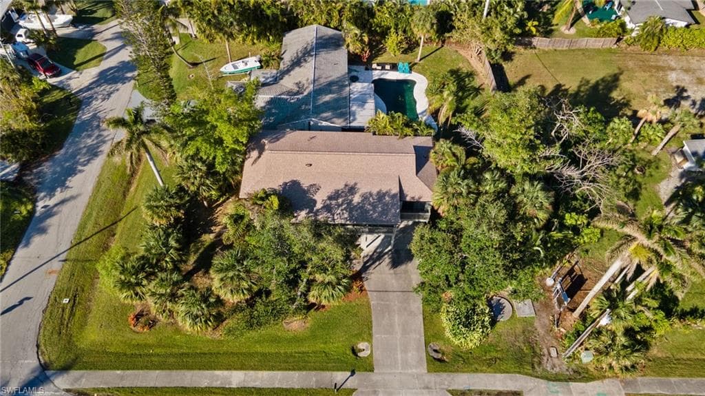 2151 ESTEY AVE, NAPLES FL 34104-30
