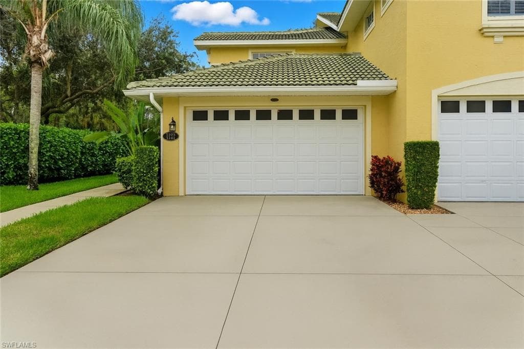 8390 Big Acorn CIR # 11C, NAPLES FL 34119-1